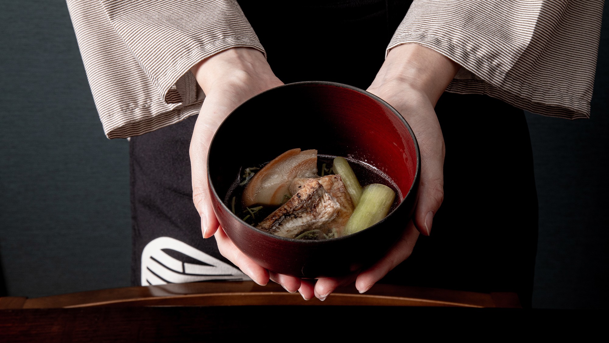 御椀替り＜夏のお料理＞鰻白焼きの吸い物