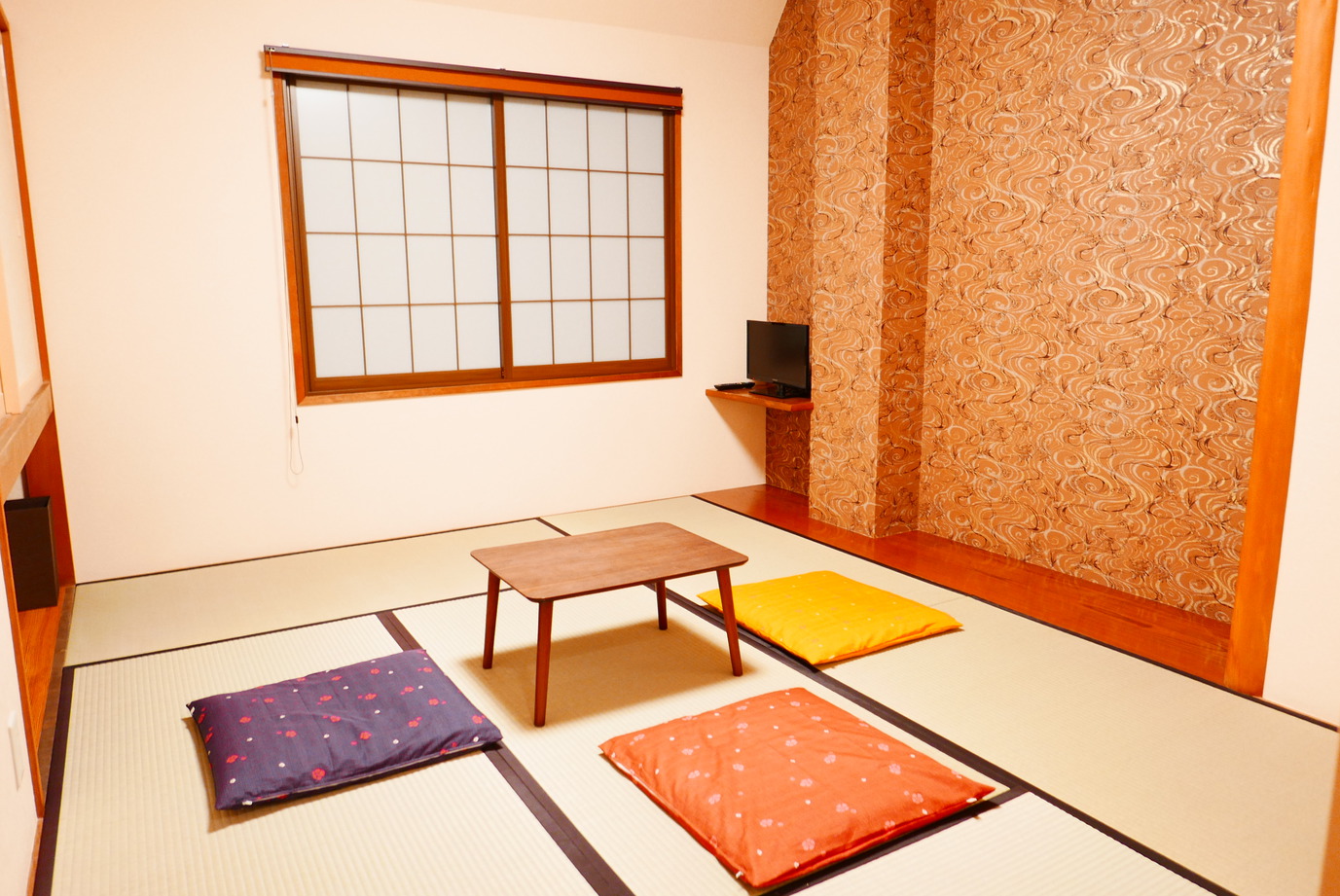 Japanese ensuite room　６畳和室