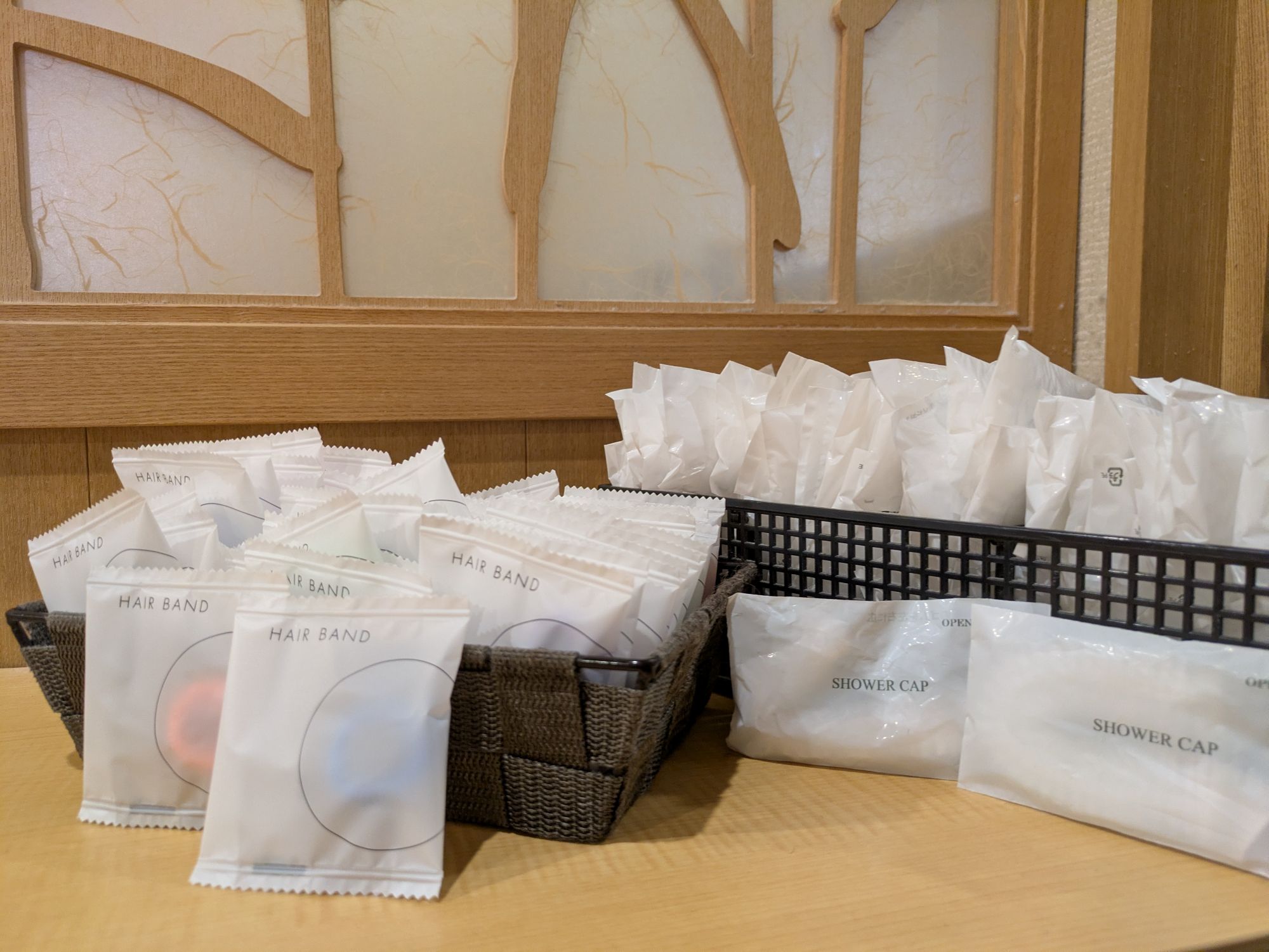 ◇女性大浴場　ヘアゴム・シャワーキャップ