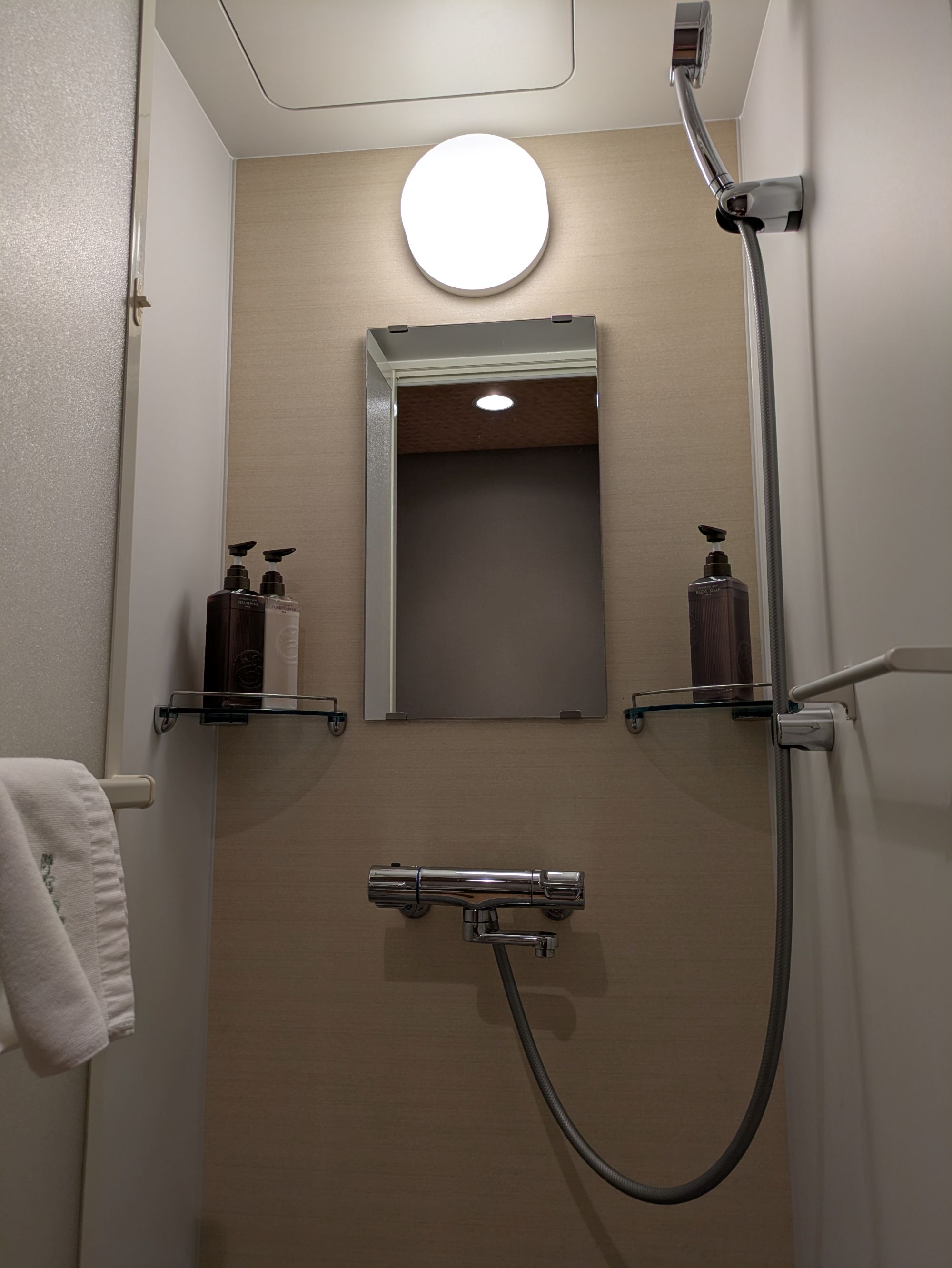 ◇2階ツインルーム　20.5～24.1平米　シャワーブース