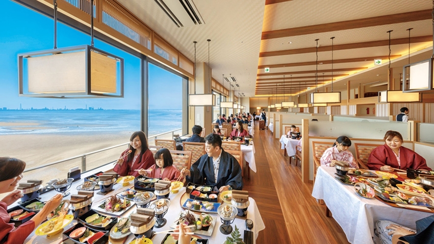 **【和食お食事処つばき（一例）】海を眺める広い店内で、ゆったりとお食事をお楽しみください