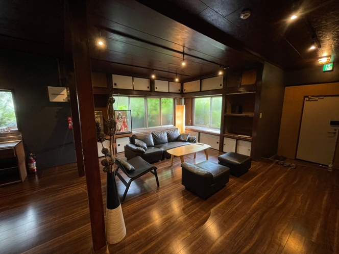 AMBER Livingroom