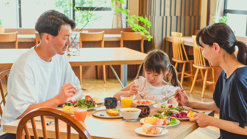 【客室リニューアルセール】キッチン＆洗濯機付！最大５名まで宿泊可能なファミリールーム誕生♪（朝食付）