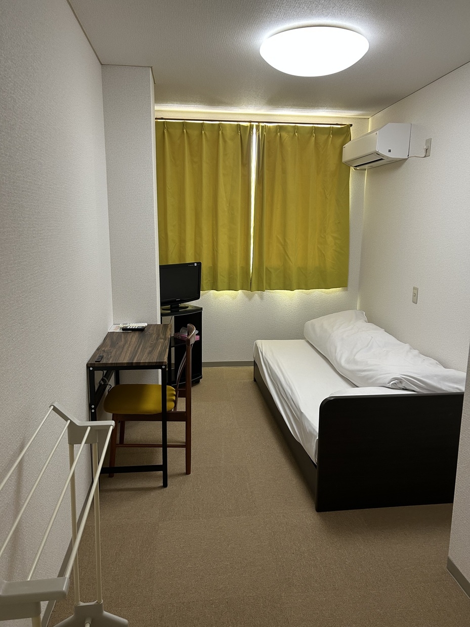 洋室シングル(バス　トイレ共用）洗面台あり