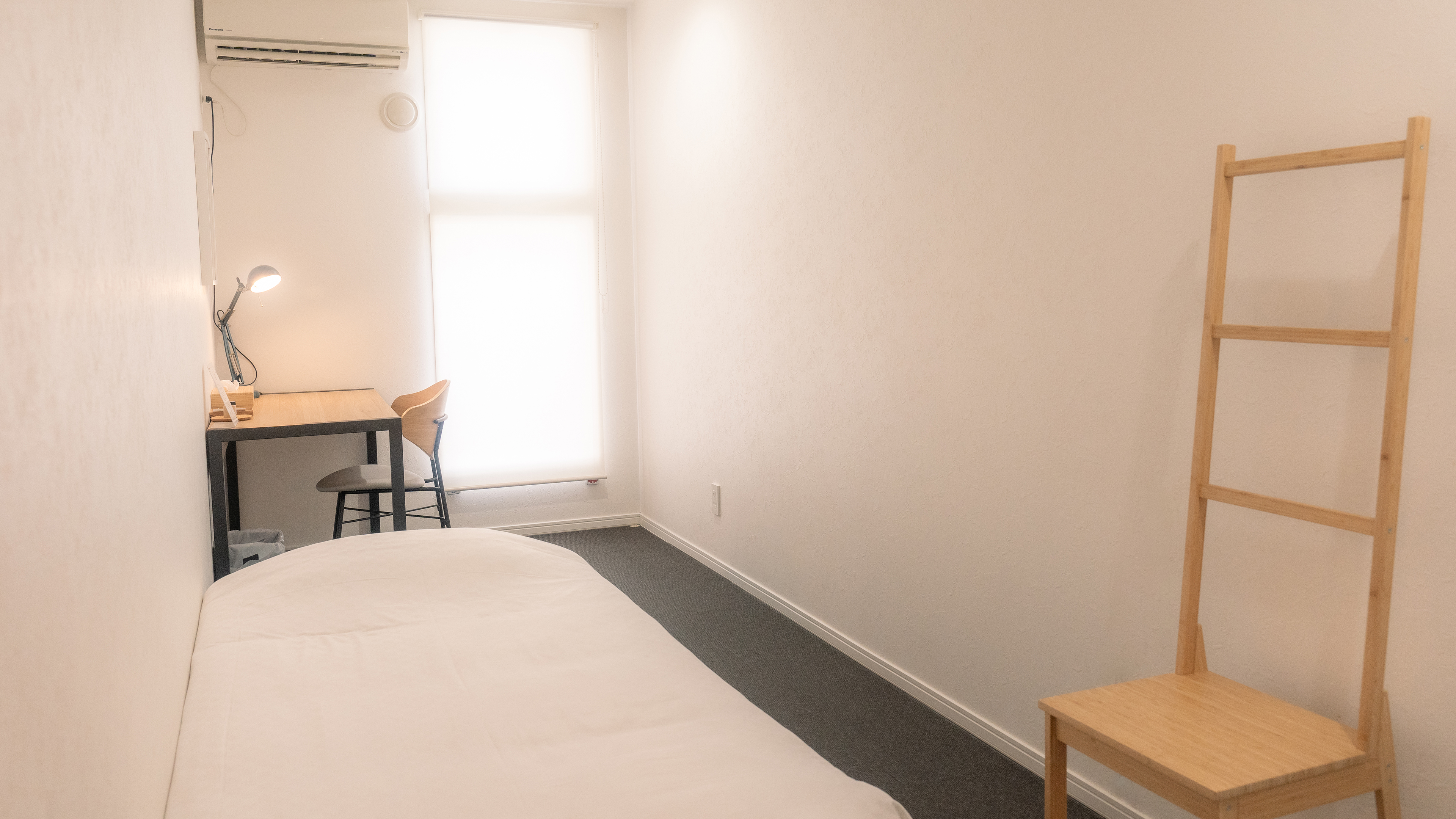 シングルベッドルーム