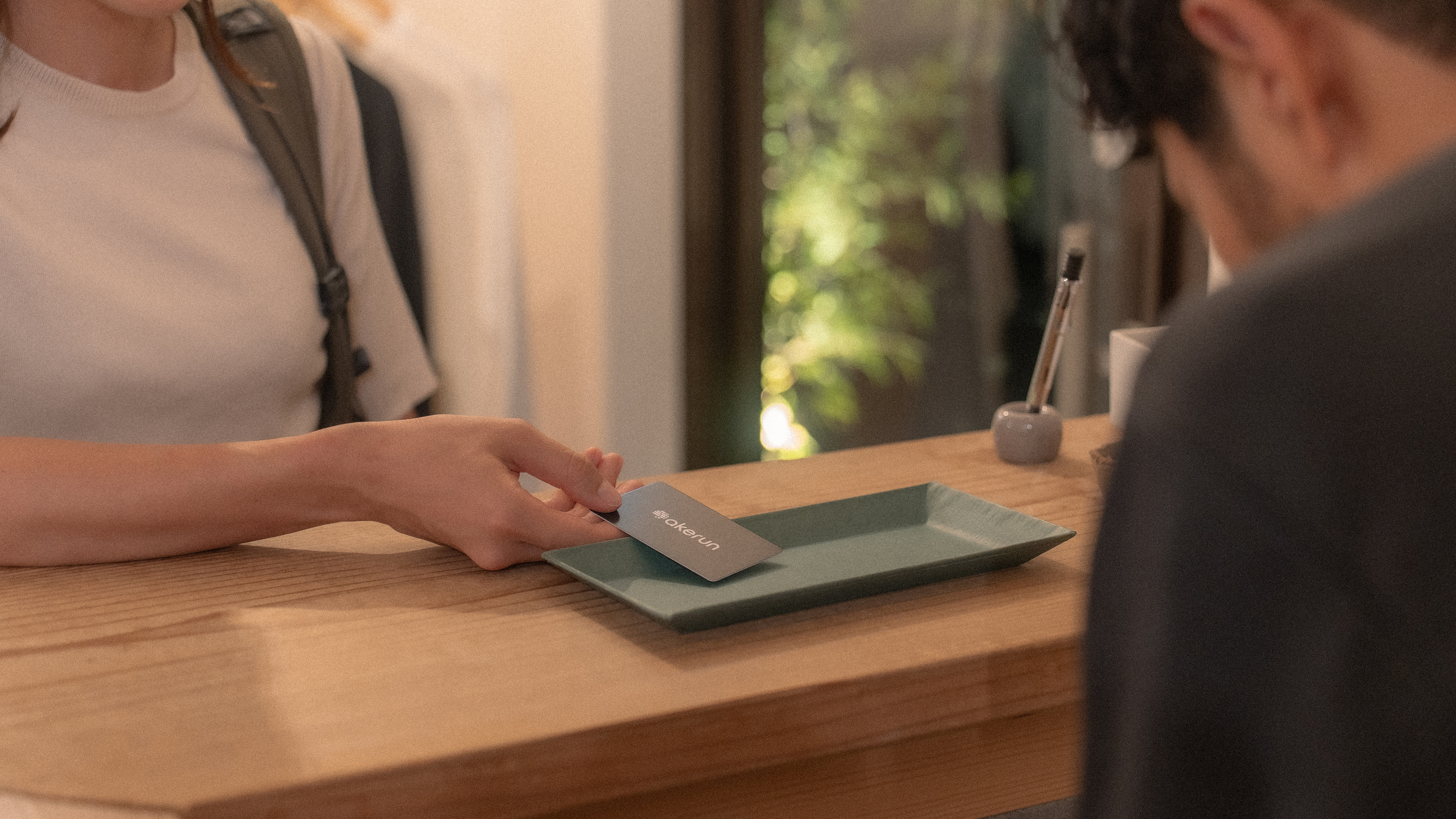 フロントでのご対応も可能