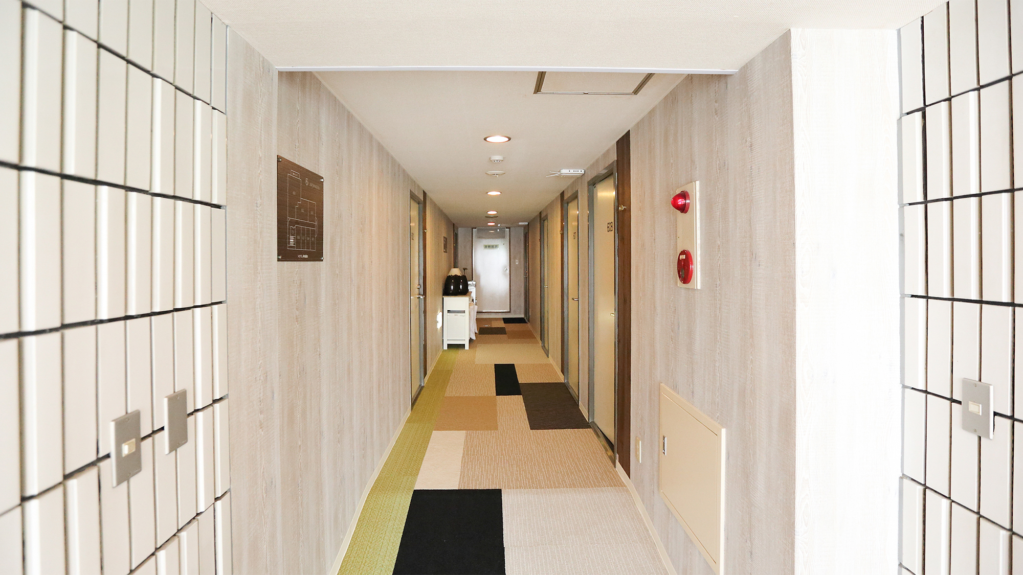 ホテルイメージ〈客室フロア廊下〉