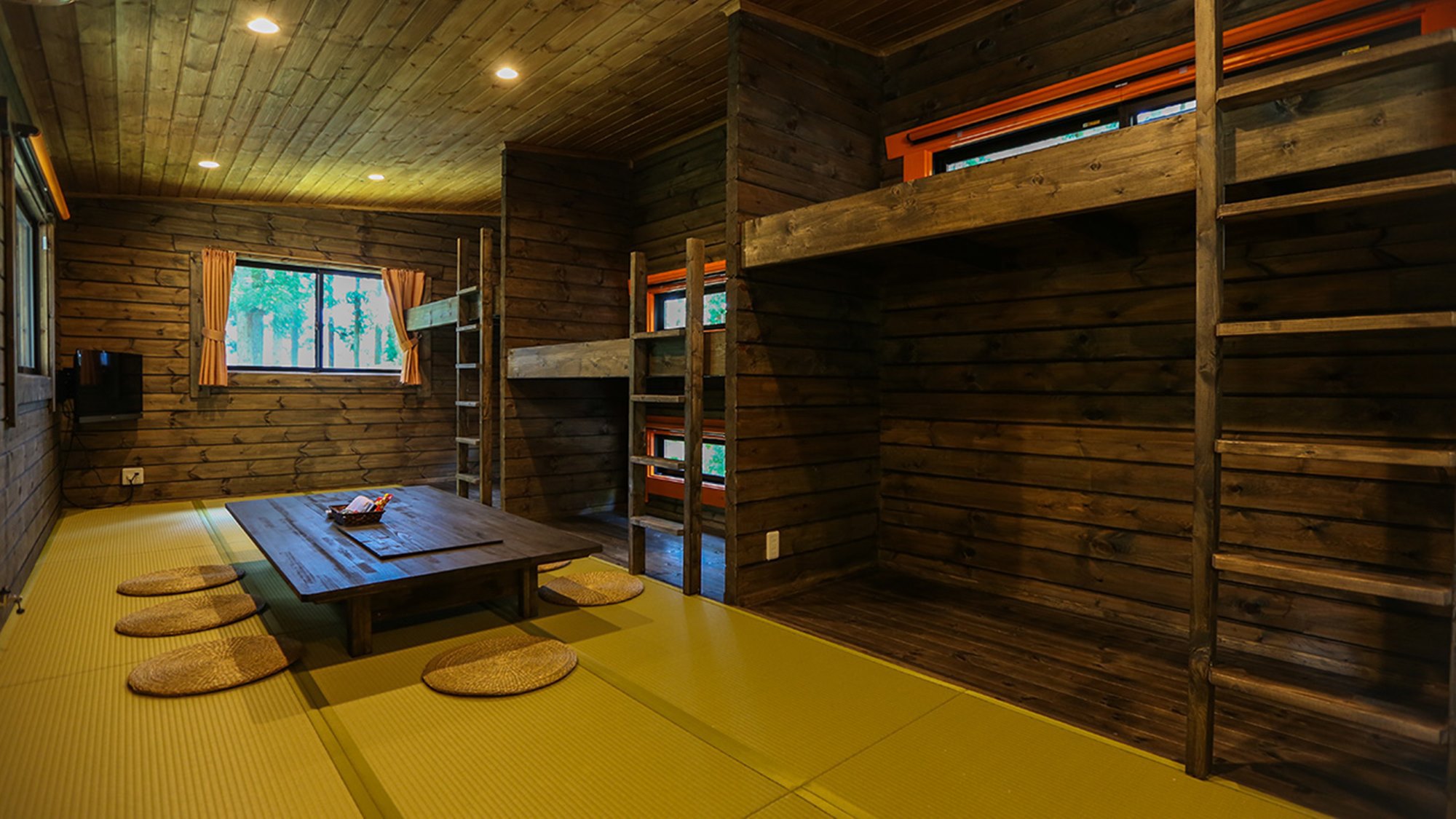 【弐の棟＜1K＋ロフト＞古民家風コテージ】内観