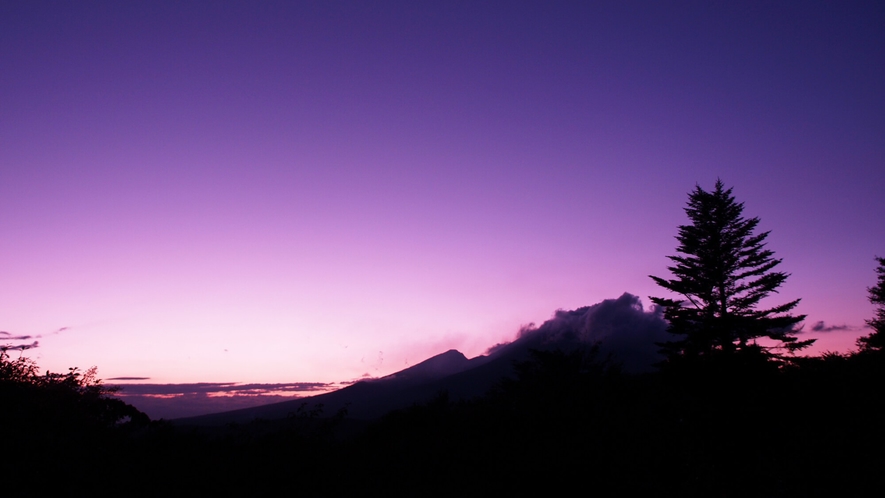 浅間山の夕暮れ／軽井沢町