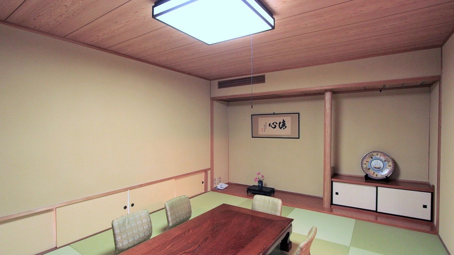 スイートルーム（和室）　日本の和の空間が凝縮されております