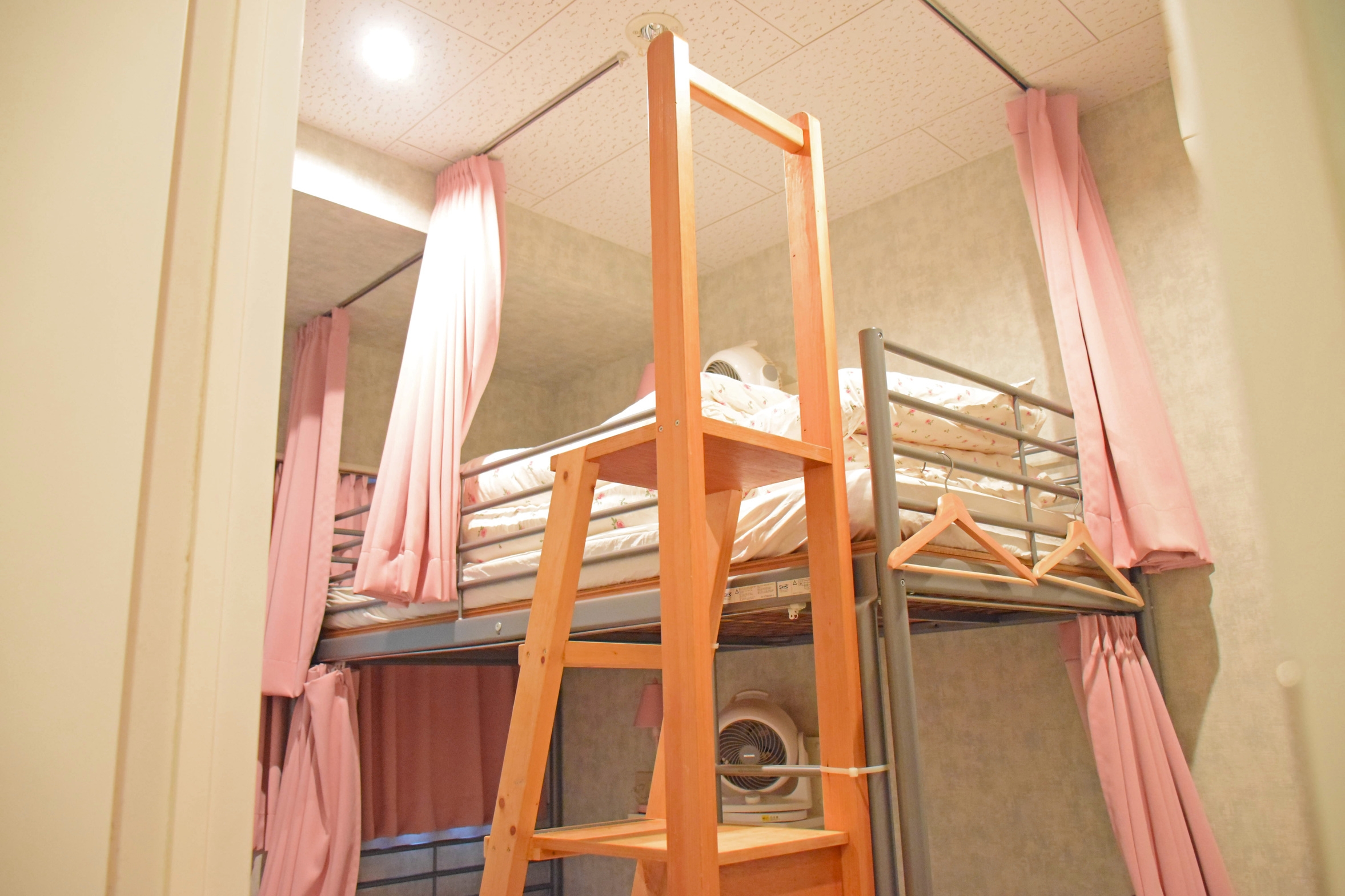 【１名様〜OK♪】都心エリアでお得☆個室貸切素泊まりプラン☆女性専用宿※シャワー・トイレ共用