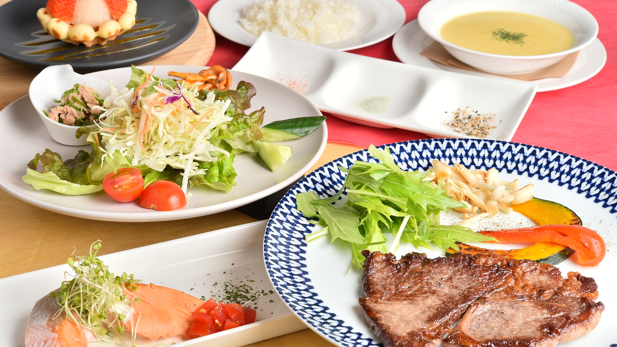 夕食（グレードアップ）