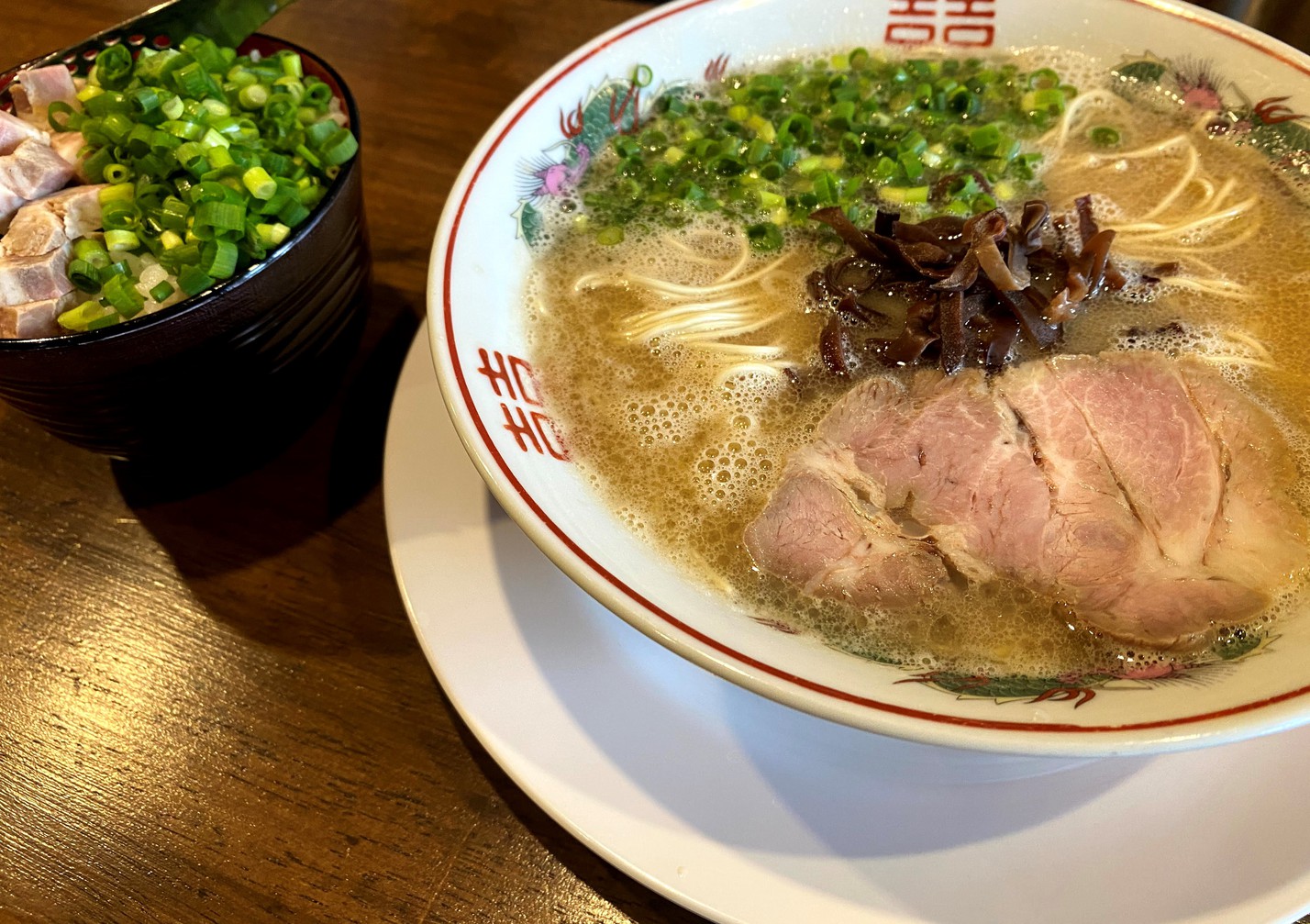 夕食はお近くの人気店で(ラーメン池田、境屋そば、源氏、竜美亭、炭きち)★夕食券付プラン【無料朝食付】