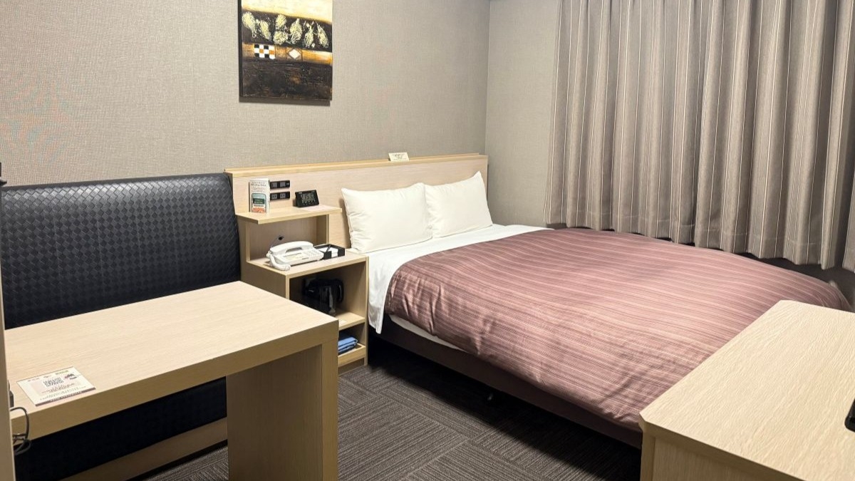 2名でお得にセミダブルAプラン 【バイキング朝食付き】〜駐車場無料・大浴場完備〜