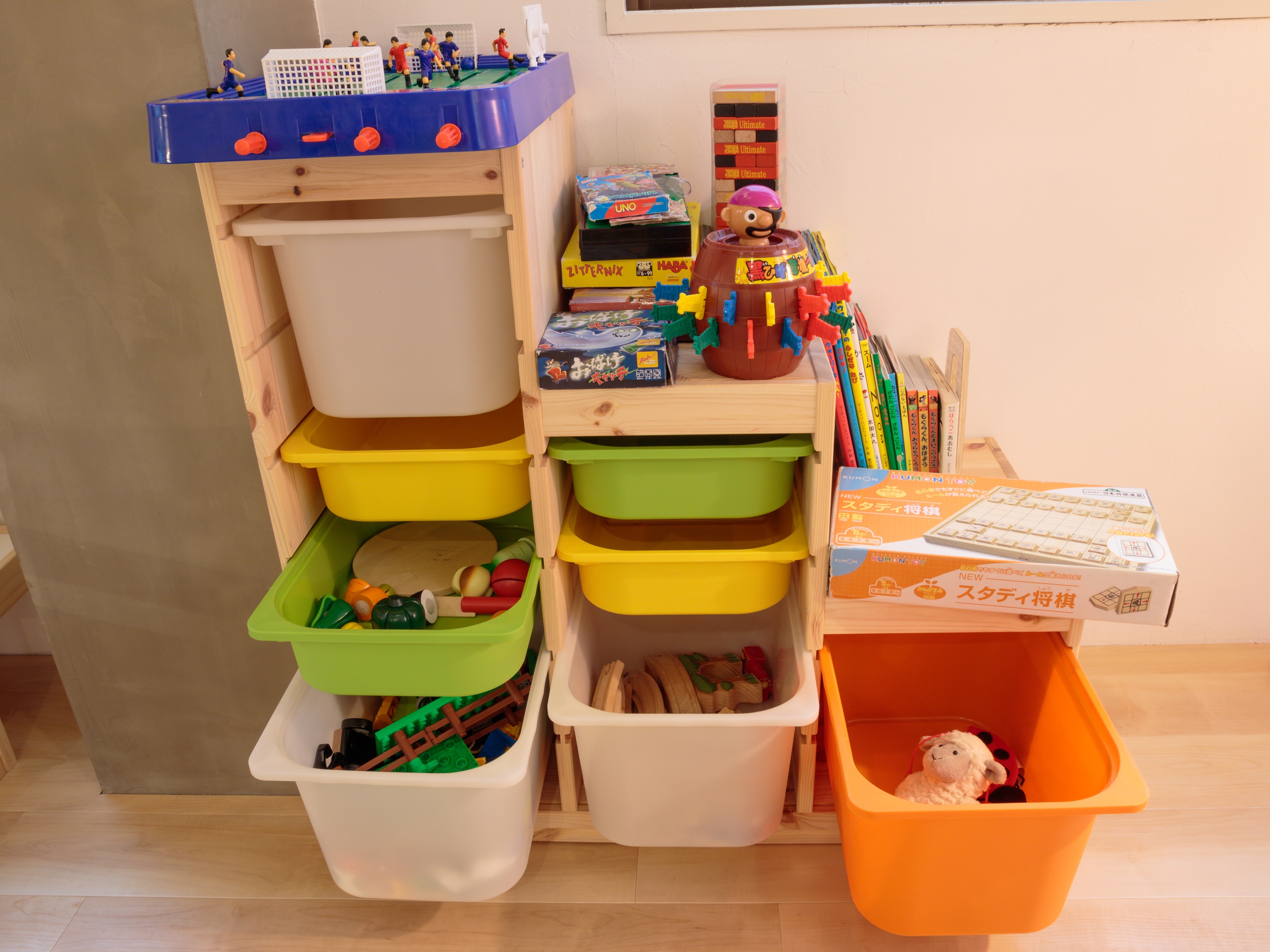 キッズスペース（お子様向けおもちゃ・ゲーム・絵本など各種）