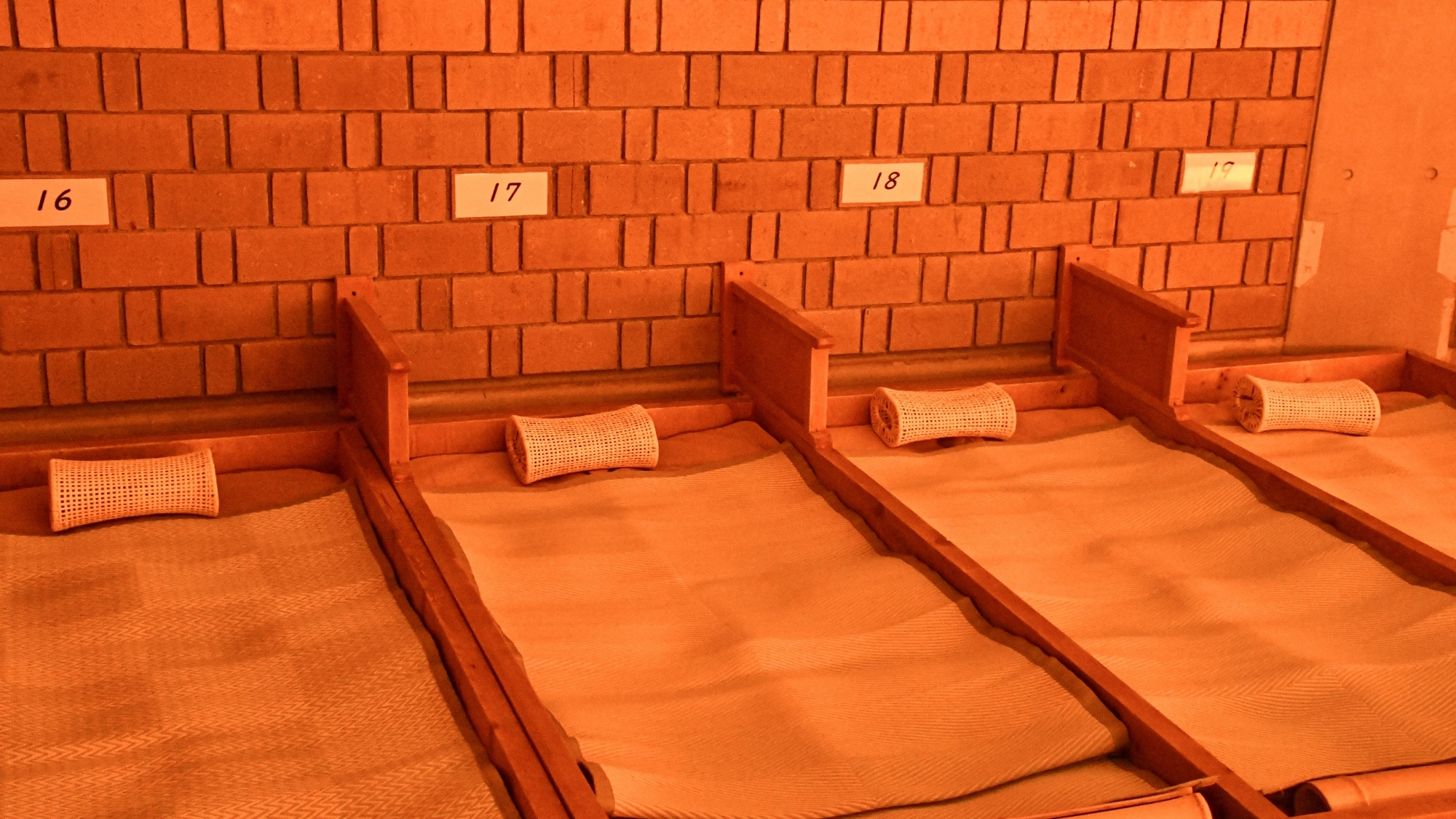 【岩盤浴(健回炉)】温床に40分間ゆ~ったりでほっかほか