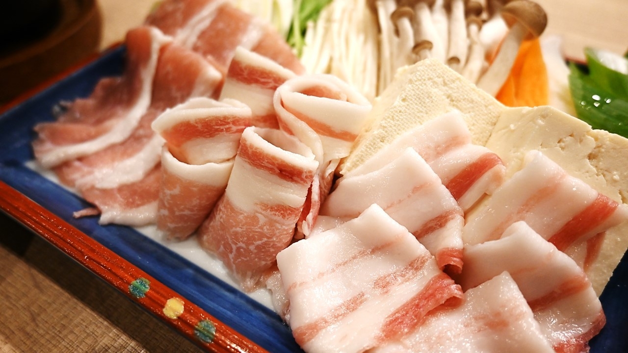 （期間限定）【２食付】人吉名産！ブランド黒豚「球磨の黒豚」しゃぶしゃぶ＆和朝食で満喫