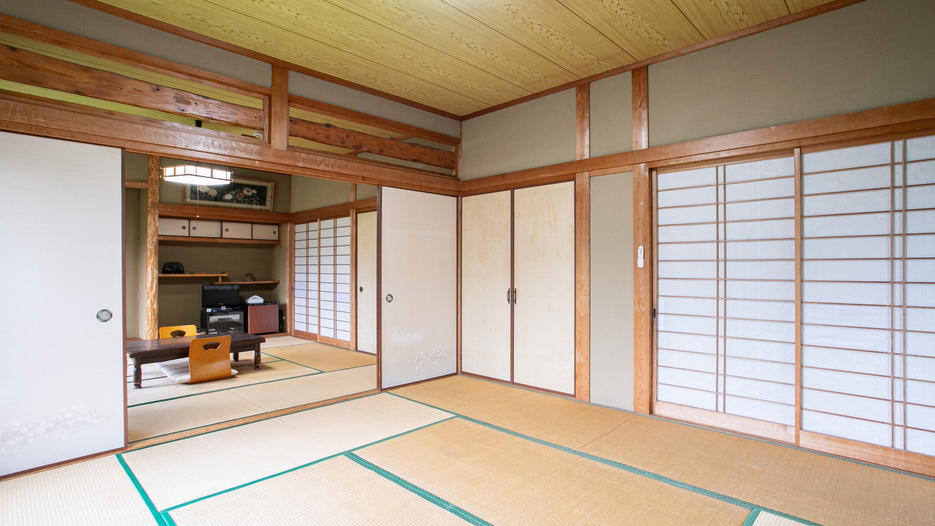 プライベートルーム：本館和室16畳