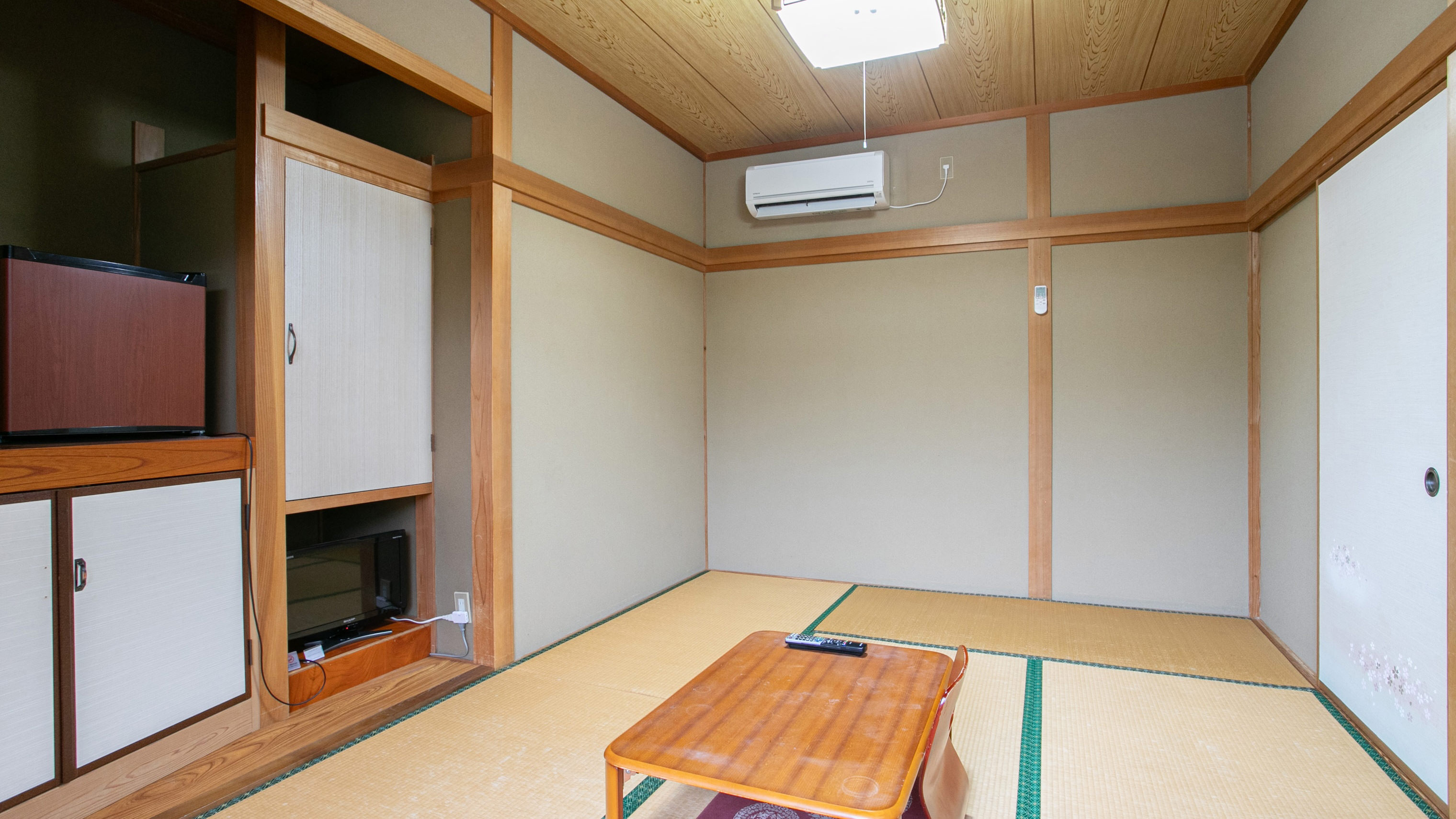 プライベートルーム：本館和室6畳