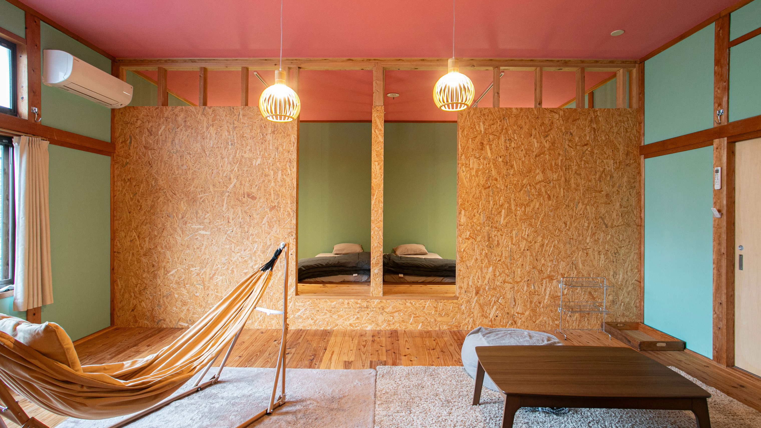 ファミリールーム：バストイレ共用（定員最大8名）