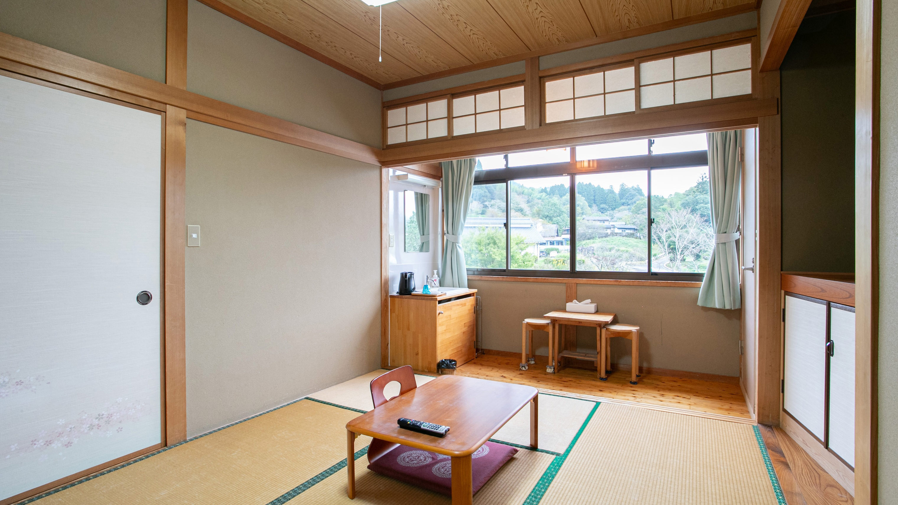 プライベートルーム：本館和室6畳