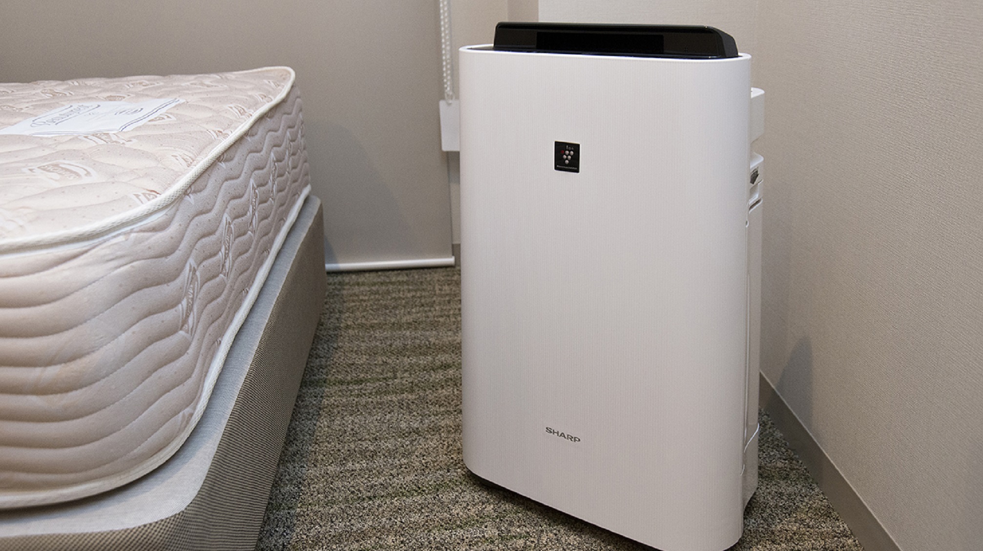 ■加湿空気洗浄機■　全室に加湿機能付き空気洗浄機を設置しています