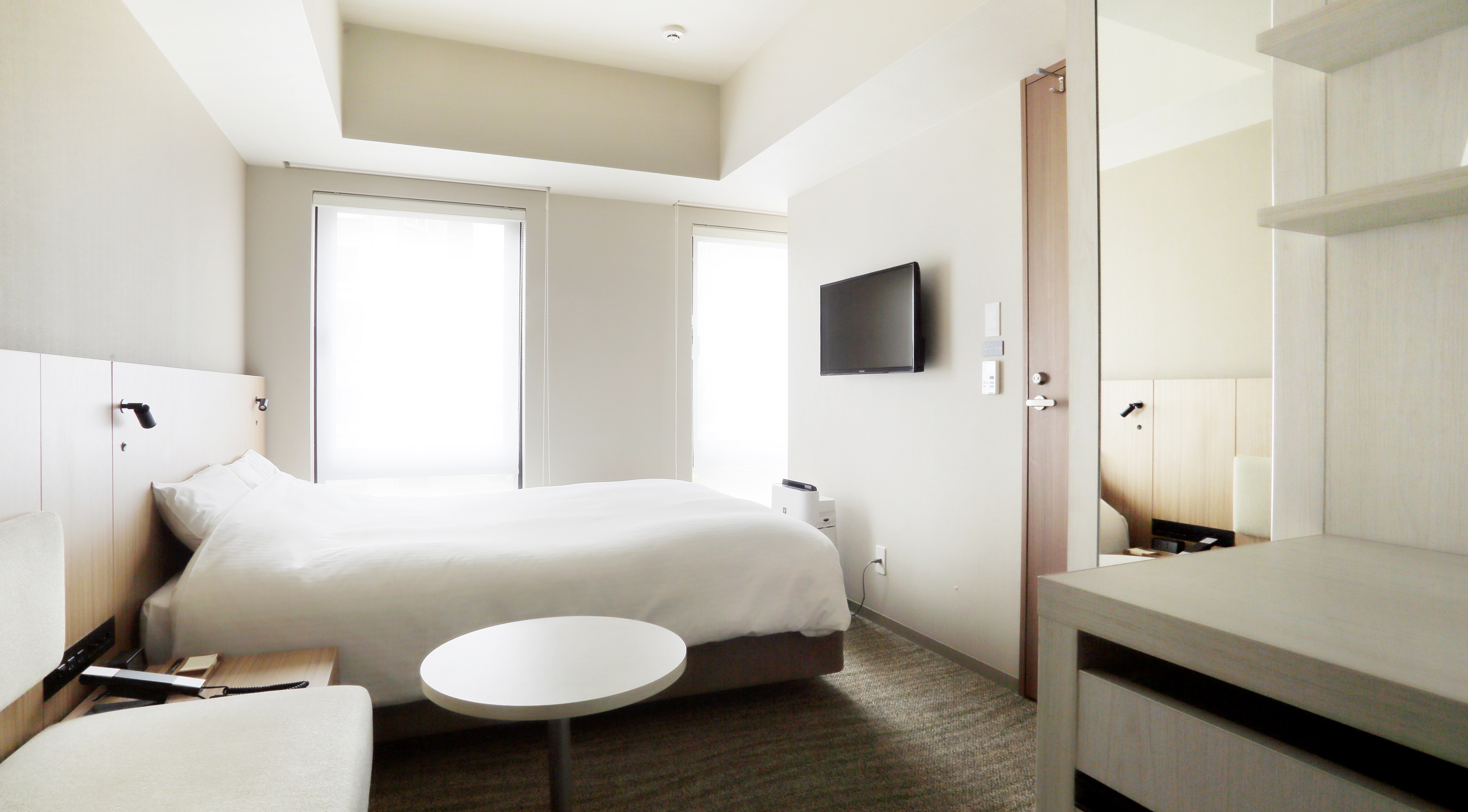 ■ダブルルーム 17㎡■　充実の設備に加え160cm幅ベッド完備　1名でもご利用いただけるお部屋です