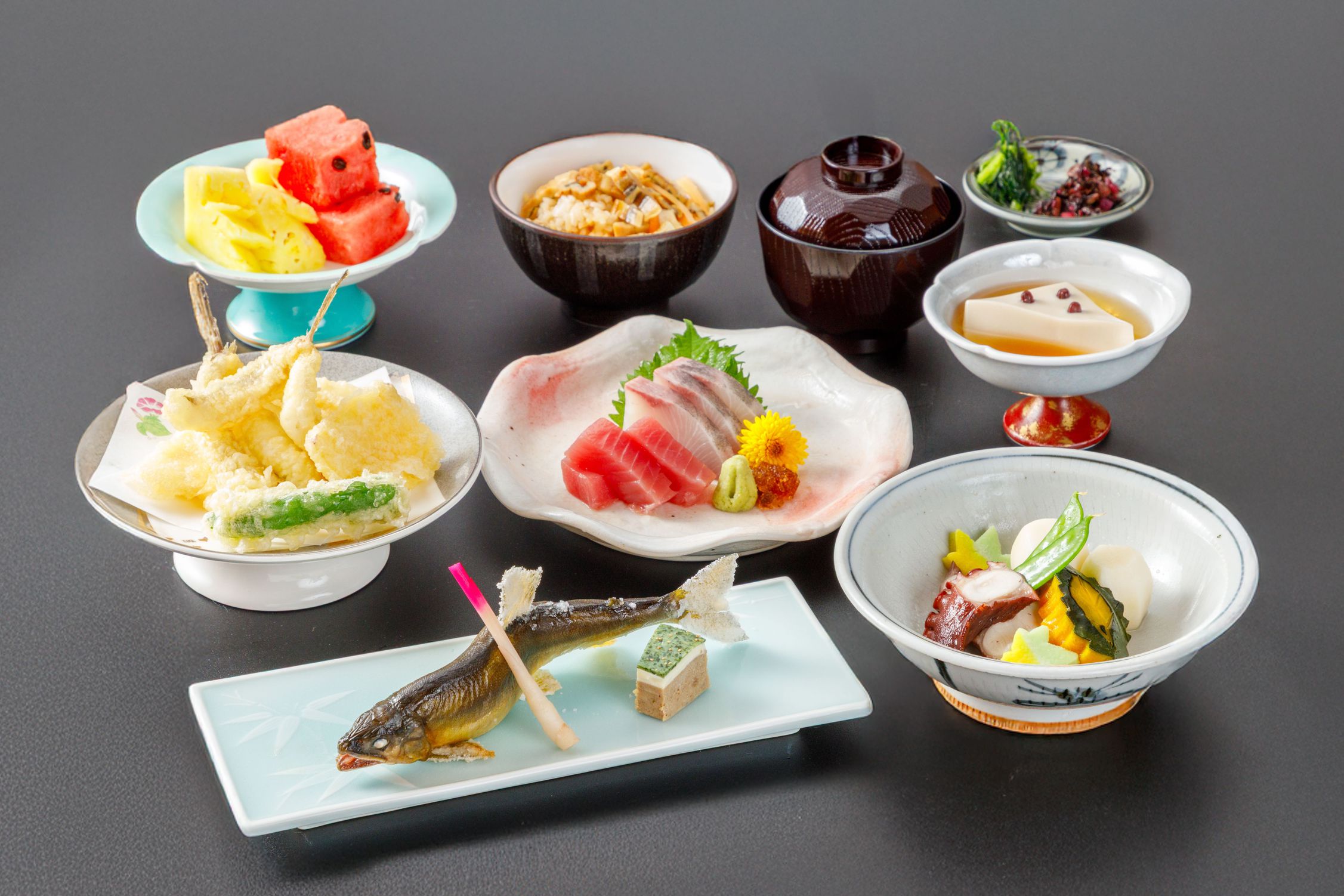 【1泊2食付/ホテル】ベーシックステイ　日本料理さざんか 和食プラン＜温泉館入浴券付＞