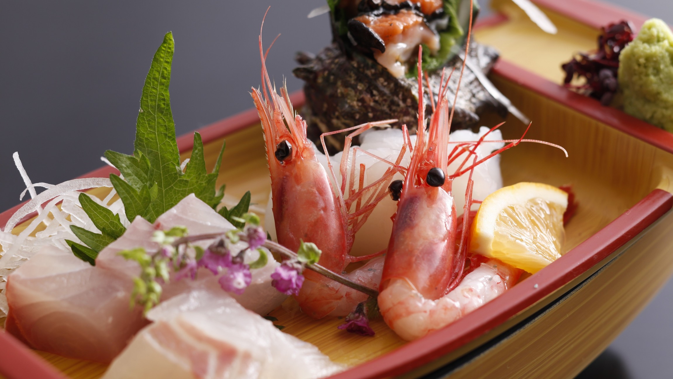 ★漁港直送の鮮魚と和牛ステーキ★貸切風呂無料★色浴衣無料★個室食事