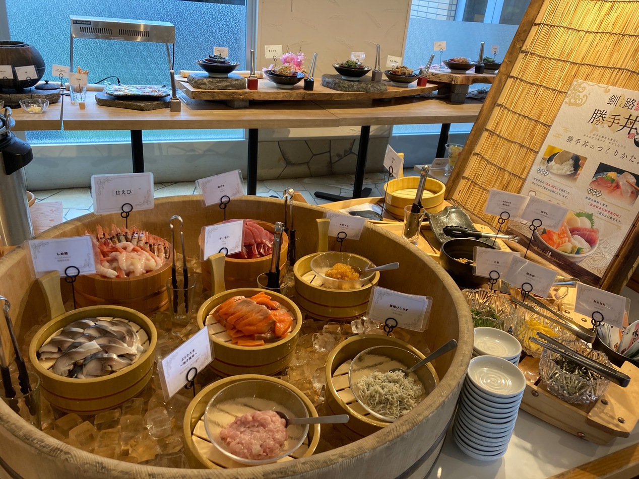 【全室禁煙】レストラン自慢の７０種類朝食ビュッフェ付きプラン