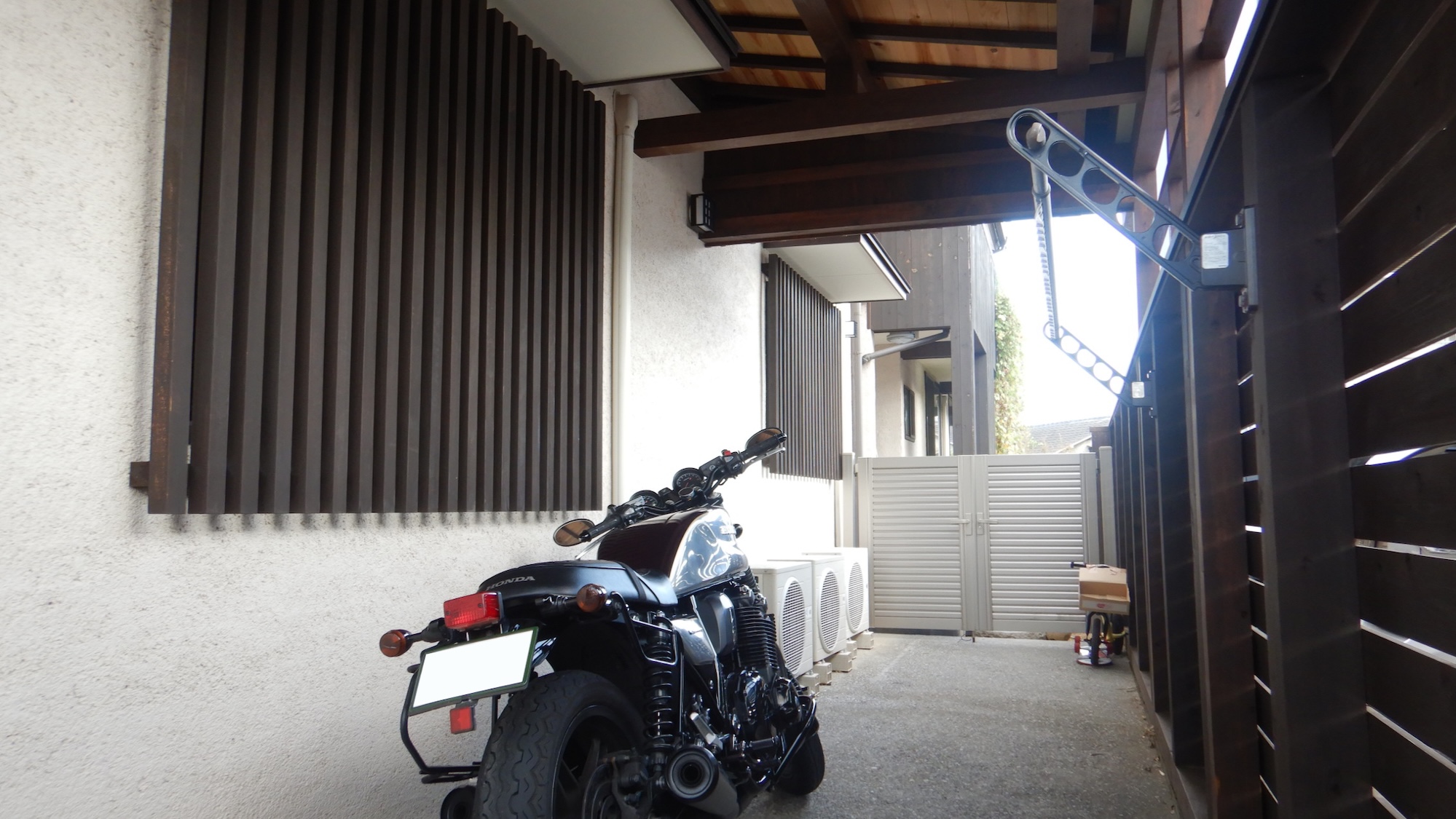 バイク用駐輪場（屋根あり）