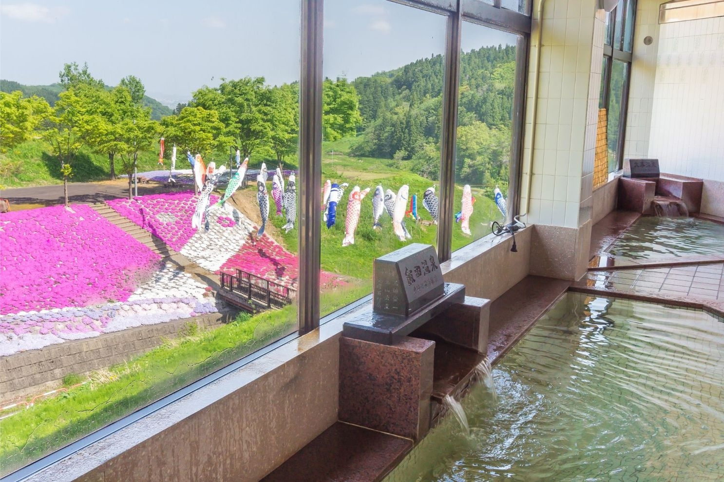 【春〜初夏の旅を応援☆謝恩特別企画】3名様ご利用で9900円〜！訳ありお得旅（1泊2食付）