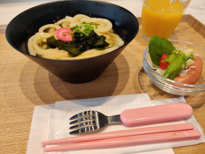 ご朝食　お子様おうどんセット　