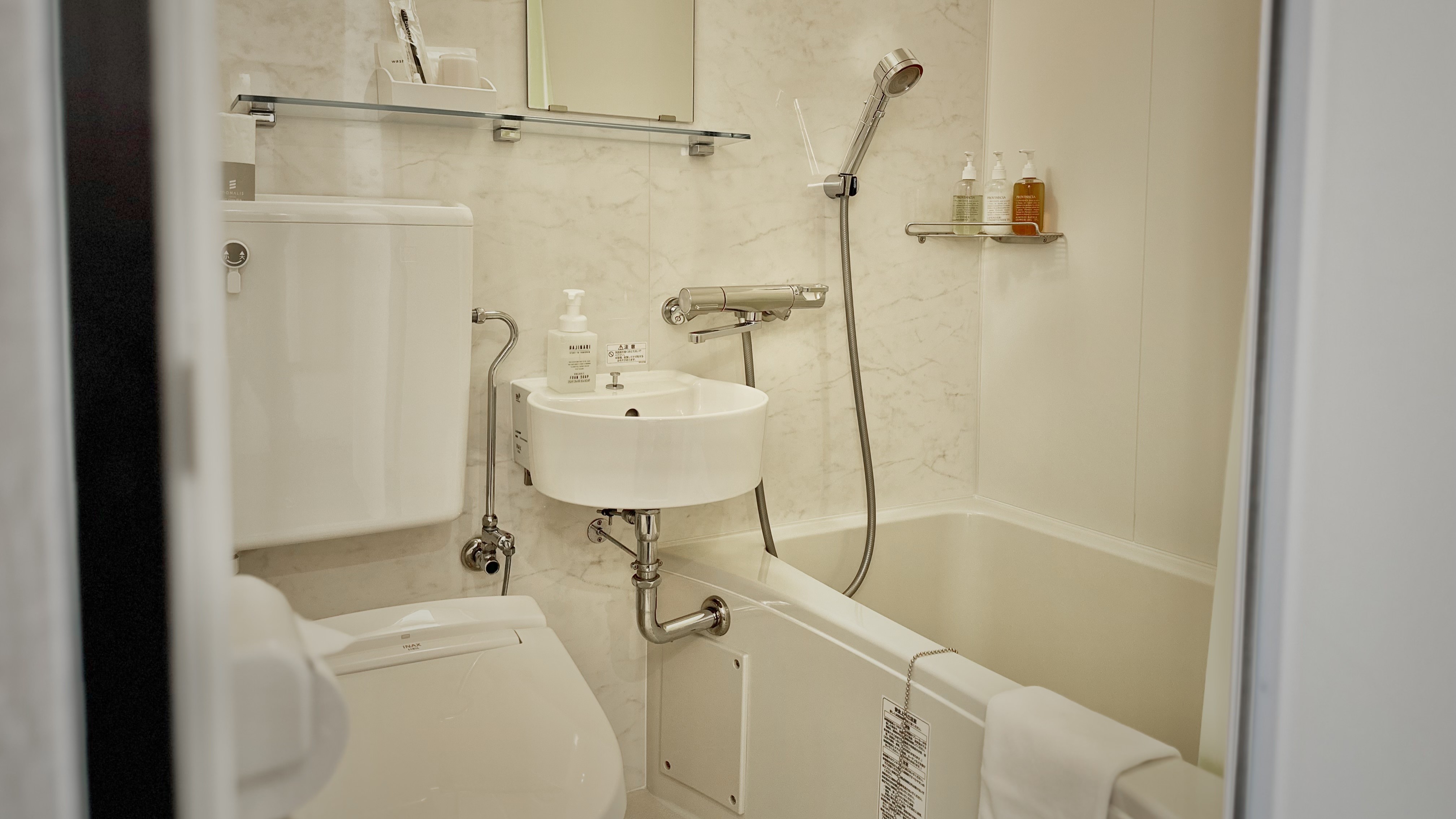 禁煙スタンダードタイプ　バスルーム一例