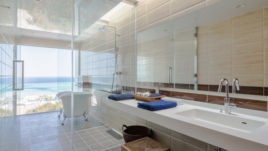 【期間限定30％OFF】海を望むプライベートジャグジー付きコンドミニアム〜1泊から楽しむ贅沢な休日〜