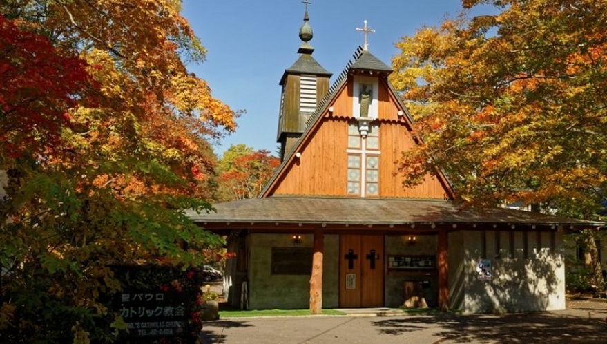 軽井沢聖パウロカトリック教会　いこい山荘より自転車で約25分