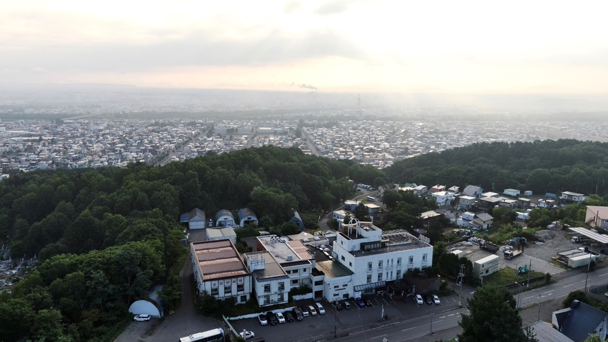 ◆高砂温泉は旭川中心部から車で15分の高台「高砂台」にございます