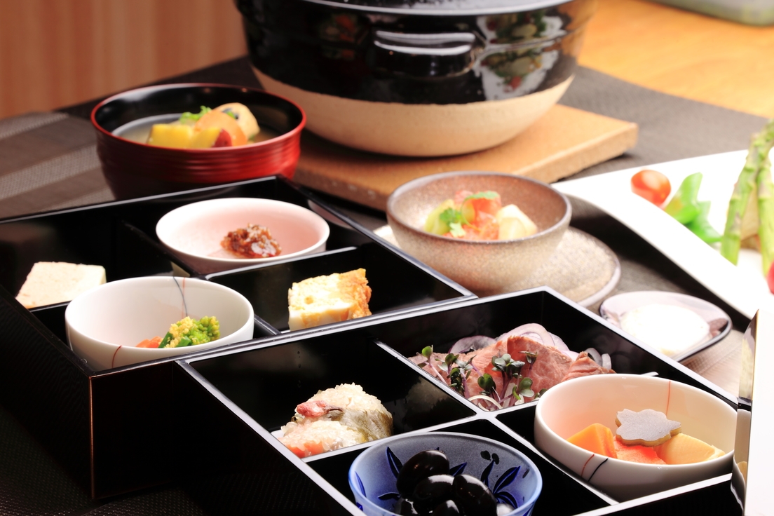 10月11月雲海シーズン専用【1泊朝食】11時アウトで竹田城登山後もゆっくり朝食＆バスタイム！