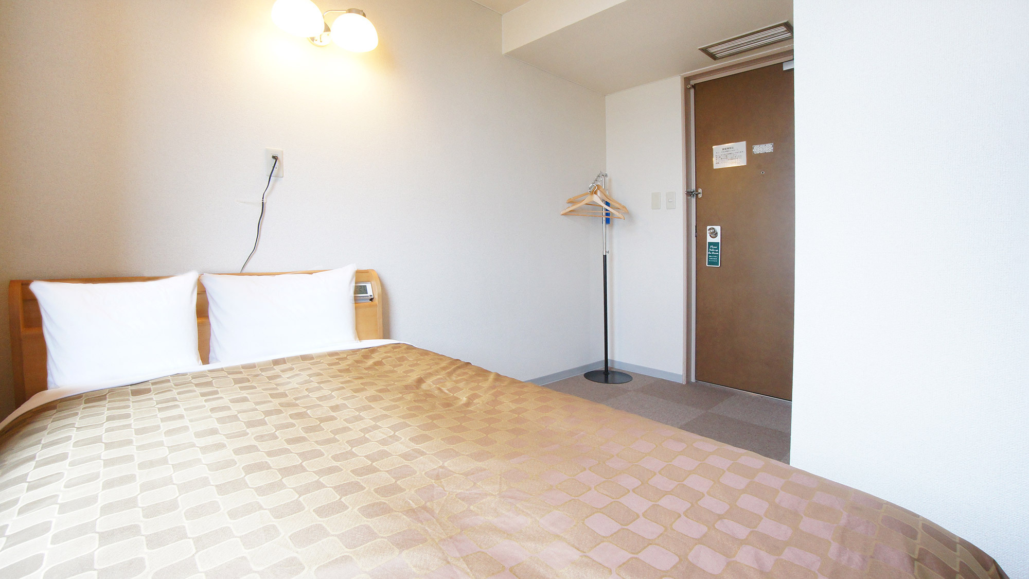 ★セミダブルルーム★１２０ｃｍベッド１台