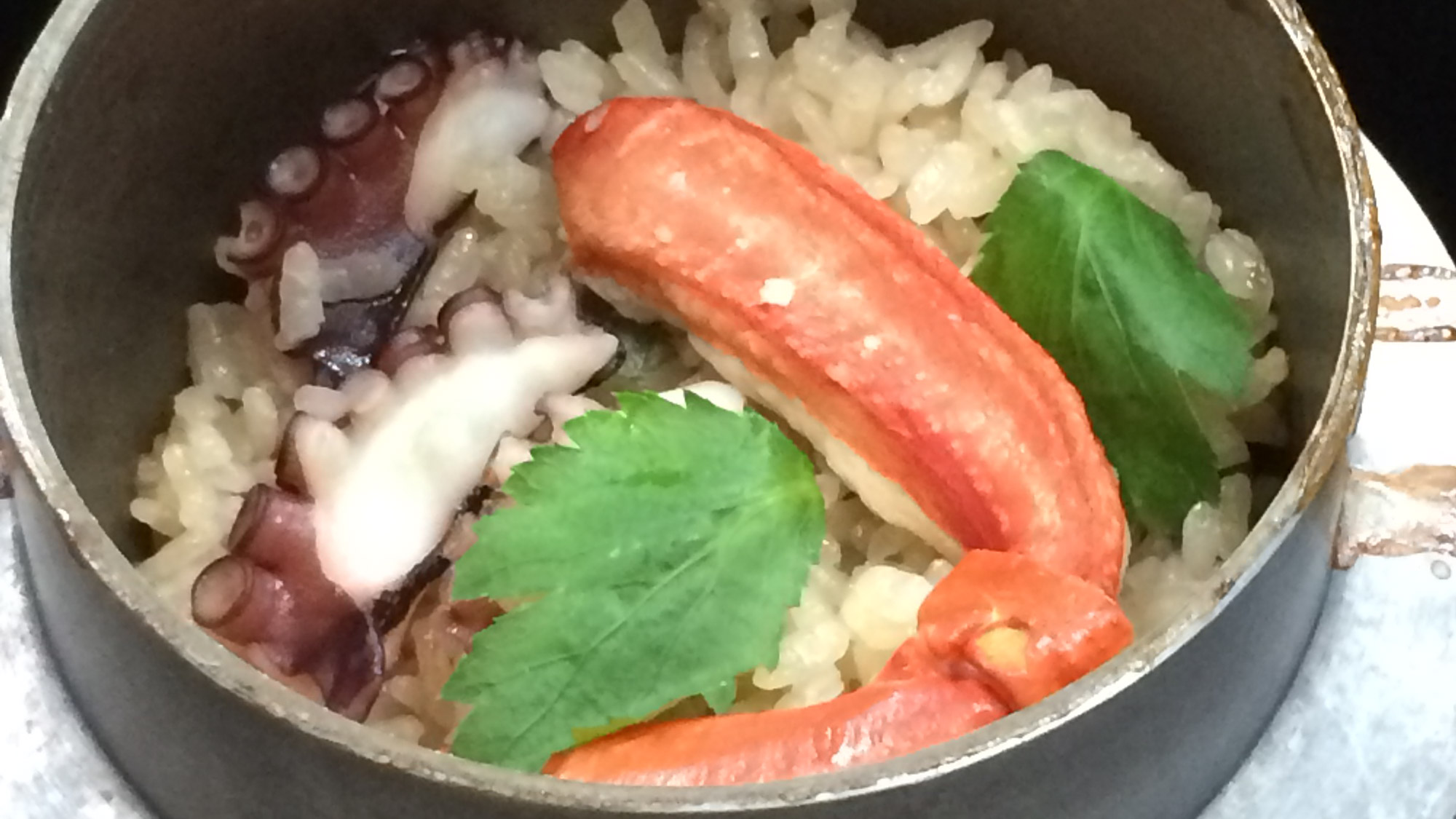 *【釜飯（一例）】会席のメインが釜飯でボリューム満点！地元の棚田米を使用しております♪