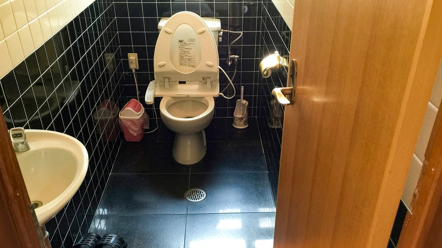 ・【トイレ】水回りは清潔に保つよう心がけております