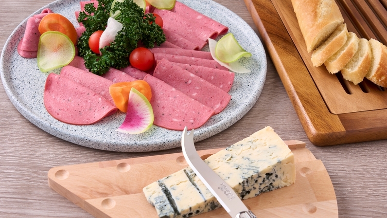 【4月1日〜リニューアルビュッフェ】和歌山の旬を食べて巡る旅＜夕朝食付＞