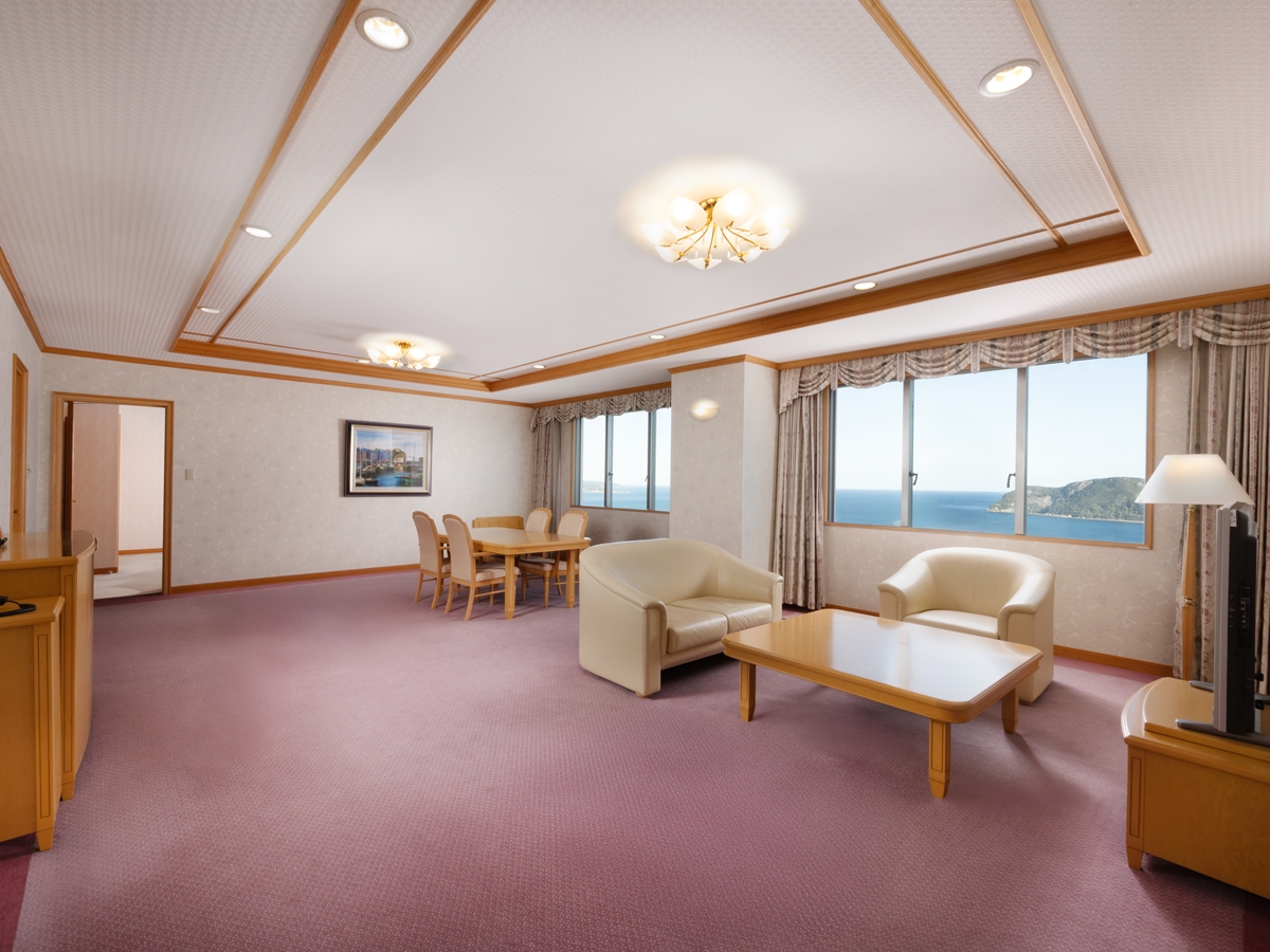 クラシックデラックススイート海側【ラウンジ特典付】