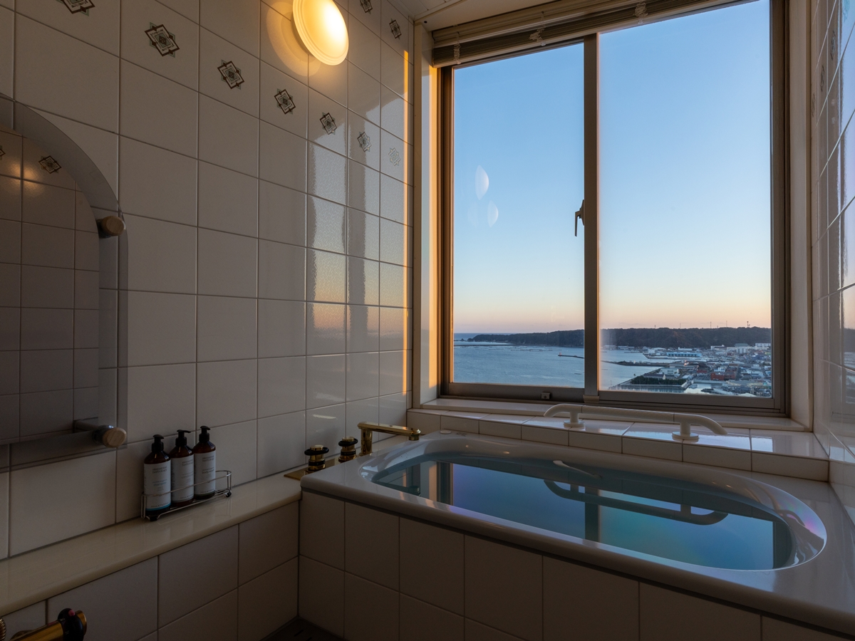 クラシックデラックススイート海側【ラウンジ特典付】