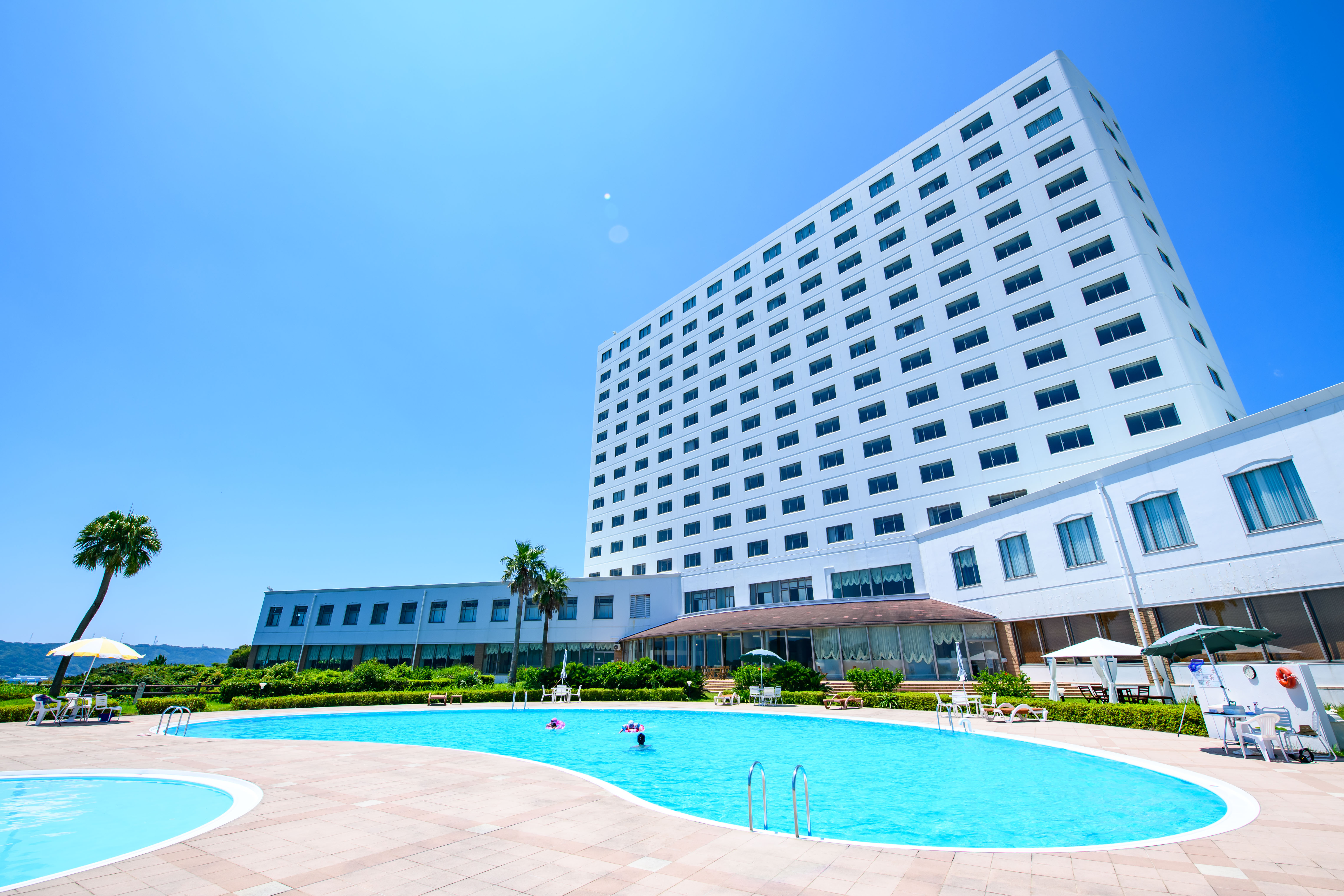 ガーデンプール