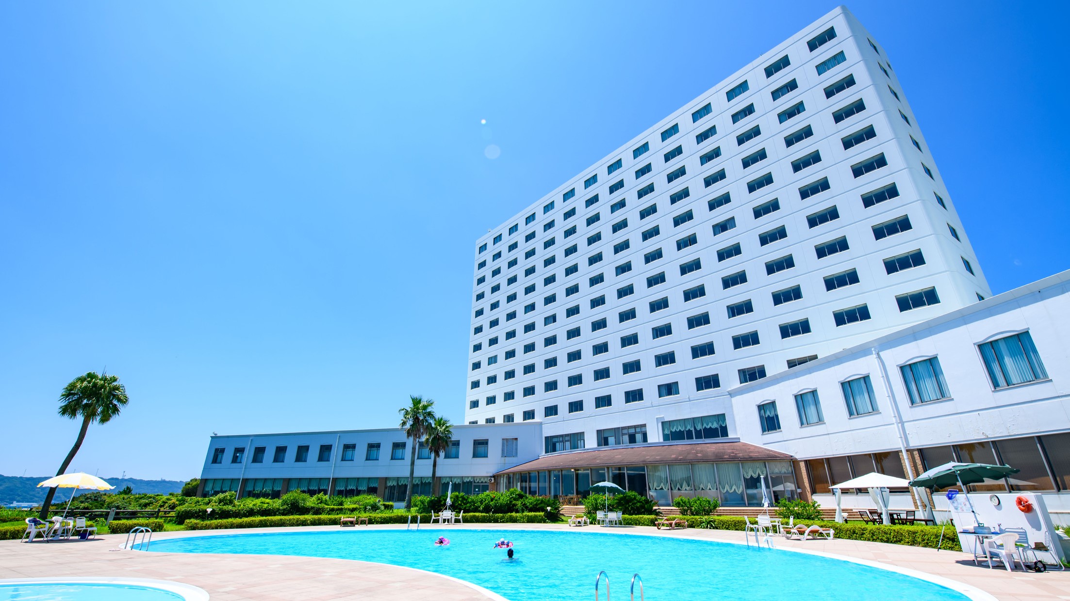 ガーデンプール（夏季限定）