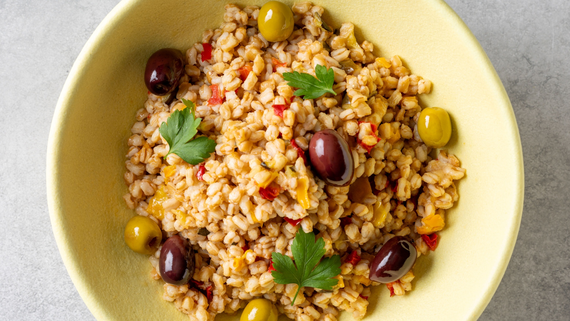 ＜Dinner Buffet＞ファロとオリーブのサラダ