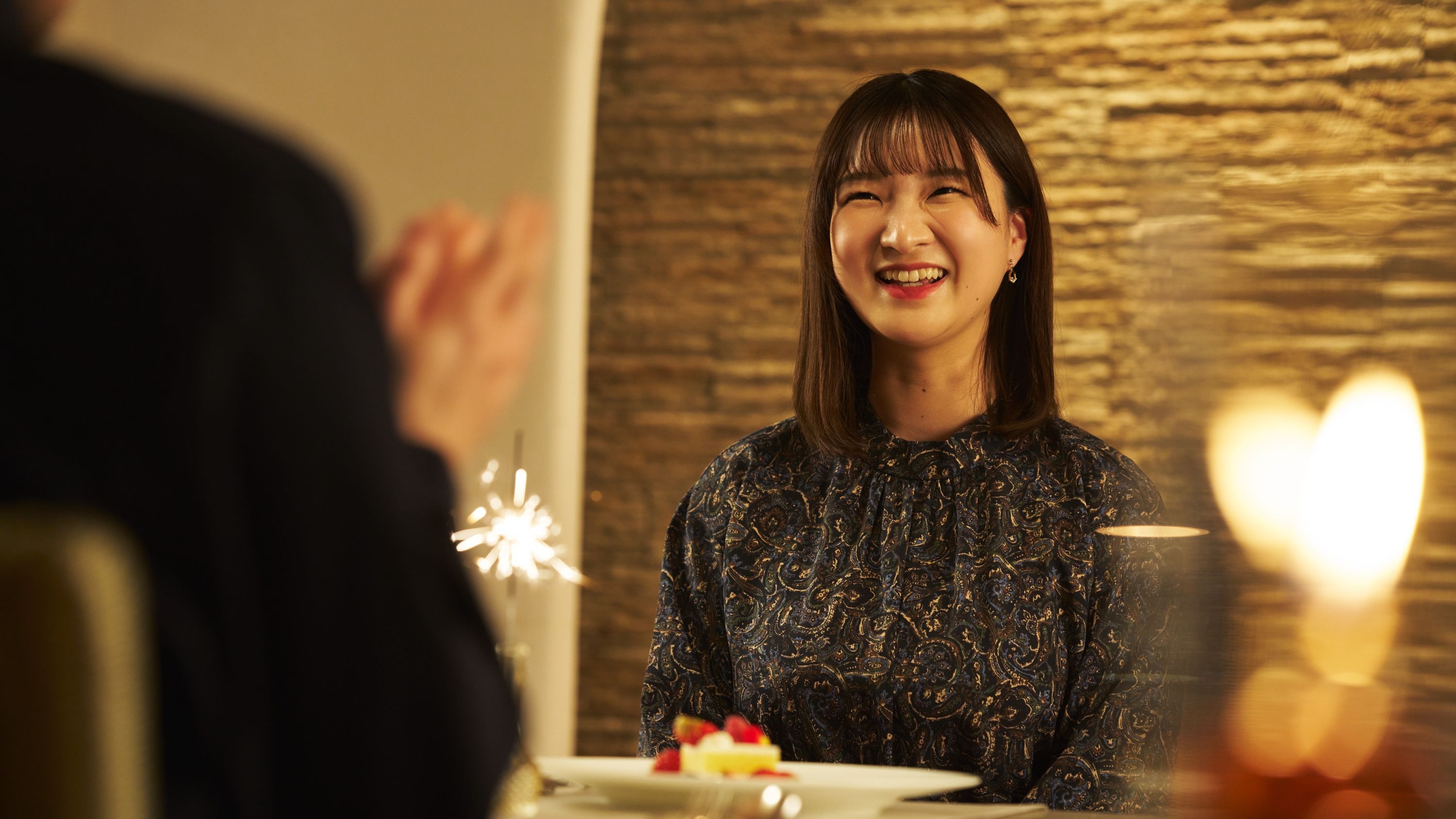 開放的なテラス付きジュニアスイートルームで祝う”アニバーサリーステイ”（夕・朝食／ラウンジ付き）
