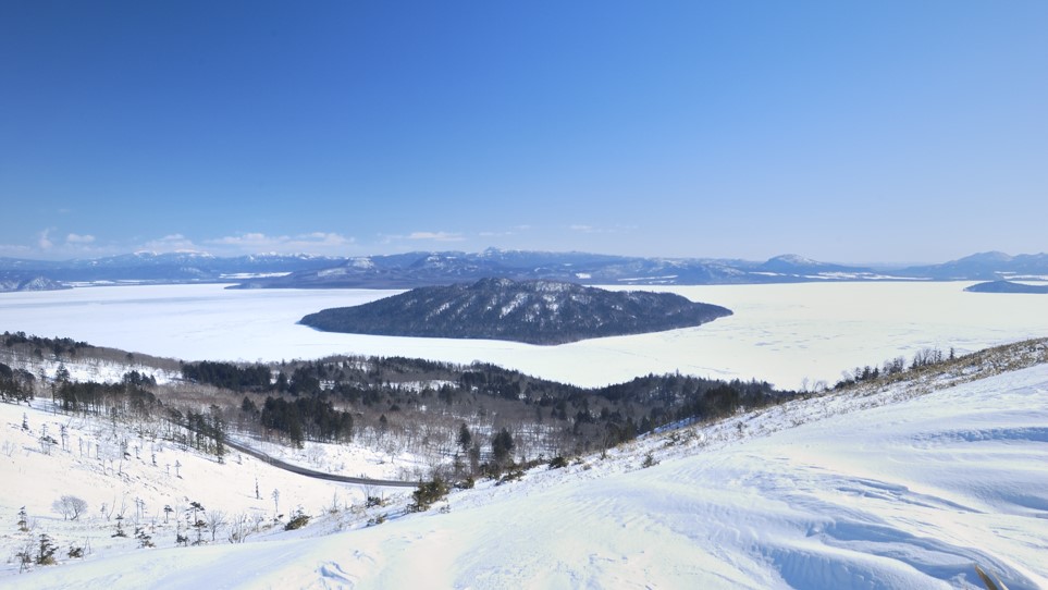 冬の屈斜路湖を美幌峠から眺めたら感動すること間違えなし！