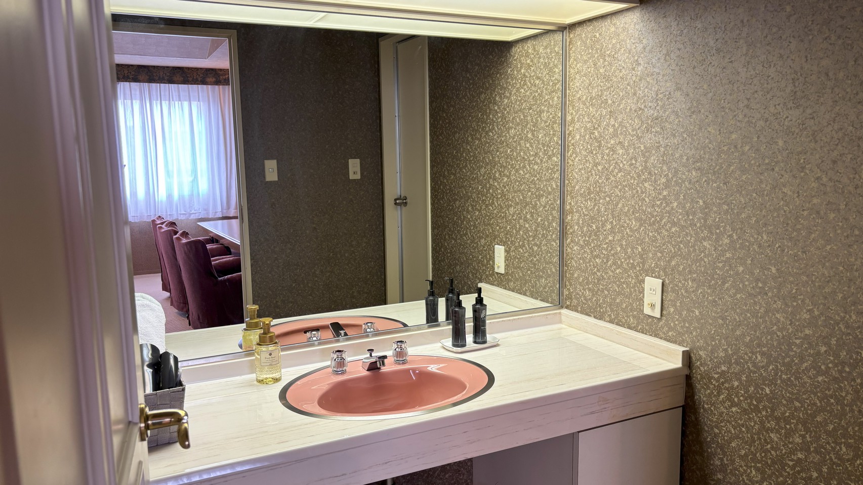 ■エンペラー洗面